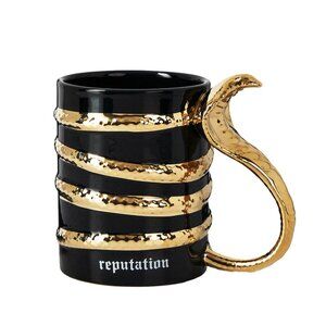 Taylor Swift Holiday Collection 2025 Reputation Album Snake Mug IN HAND